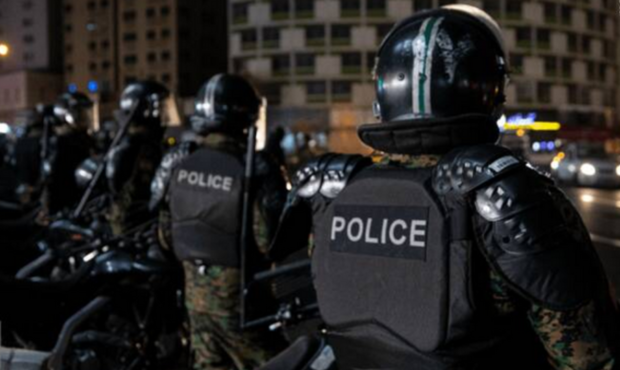 تجلیل از محافظان امنیت توسط نوجوان دامغانی