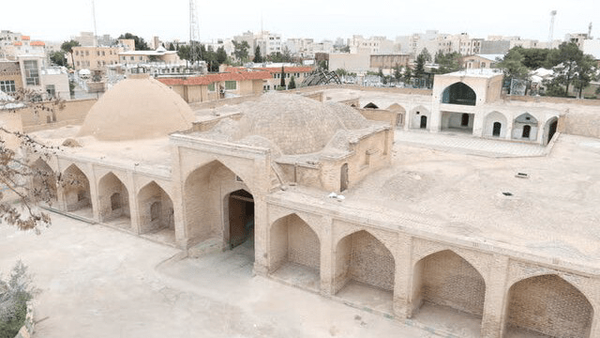 کاروانسرای تاریخی سمنان ۴۰ ساله به سرمایهگذار واگذار میشود کاروانسرای تاریخی سمنان ۴۰ ساله به سرمایهگذار واگذار میشود