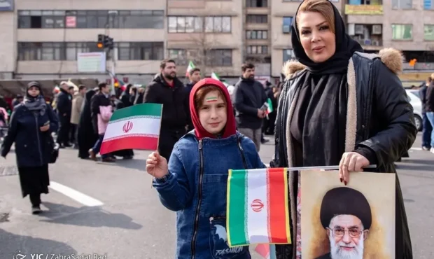 حضور تمامی اقشار جامعه در بانگ الله اکبر…