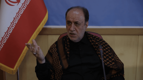 حاجی‌بابایی: تمام مسئولین از یک‌جناح هستند و جناح روبه‌رو آمریکاست