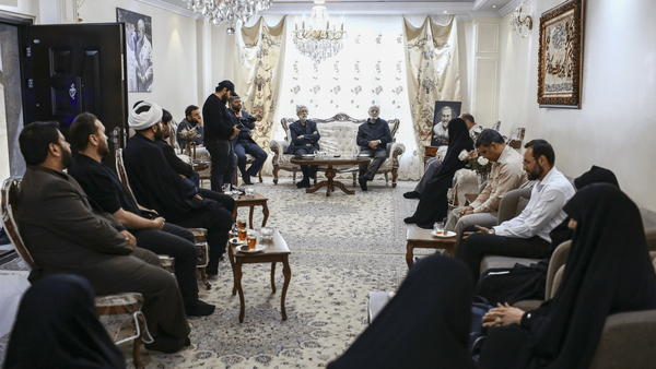 دیدار حدادعادل با خانواده شهیدان خاجی و صاحبدل از همراهان رهبر شهید