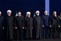 ادای احترام سران قوا و مسئولان ارشد کشور به پیکر مطهر امام شهید