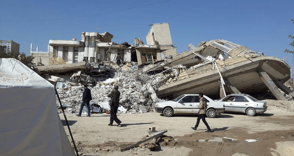 شمار مصدومان زلزله کرمانشاه به ۱۰ نفر رسید شمار مصدومان زلزله کرمانشاه به ۱۰ نفر رسید