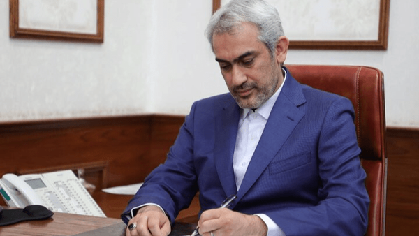 وزیر اقتصاد: اقتصاد ایران در مسیر کاهش آسیبپذیری از تحریمهاست وزیر اقتصاد: اقتصاد ایران در مسیر کاهش آسیبپذیری از تحریمهاست