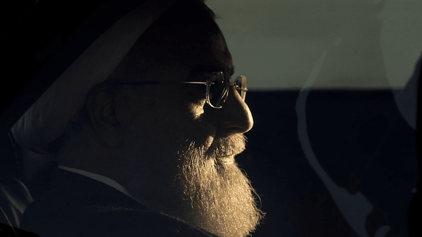 وقتی روحانی برای «تسلیم» لباس رونق می‌پوشاند